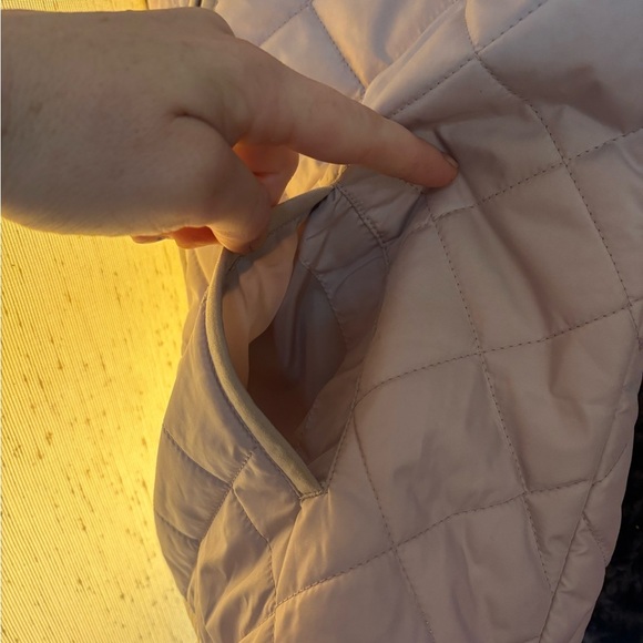 Old Navy Women's Quilted Vest - Light Tan/Pink/Pearl - Picture 2 of 5